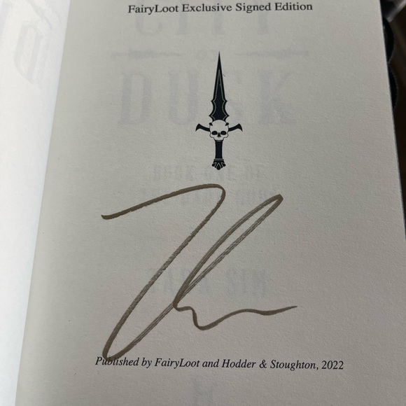 Fairy Loot- City of Dusk Edition - Picture 3 of 4